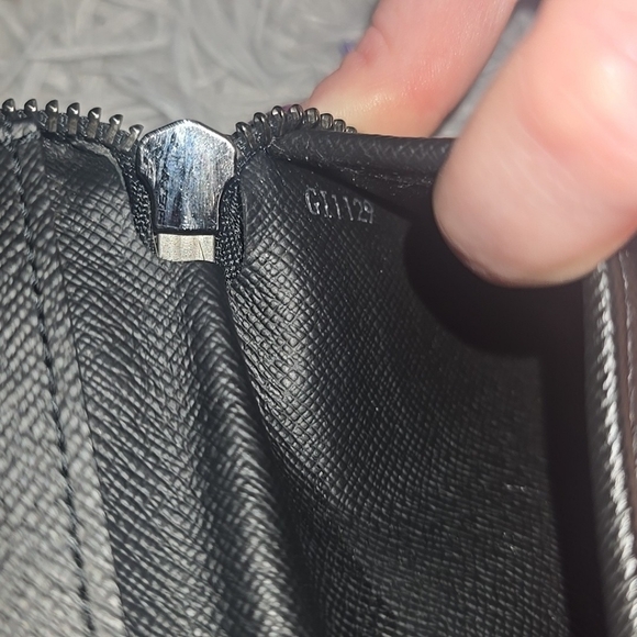 Louis Vuitton Mono Black & Gray Eclipse Vertical Zippy Long Wallet (EUC)COA🩶🖤 - Picture 11 of 13